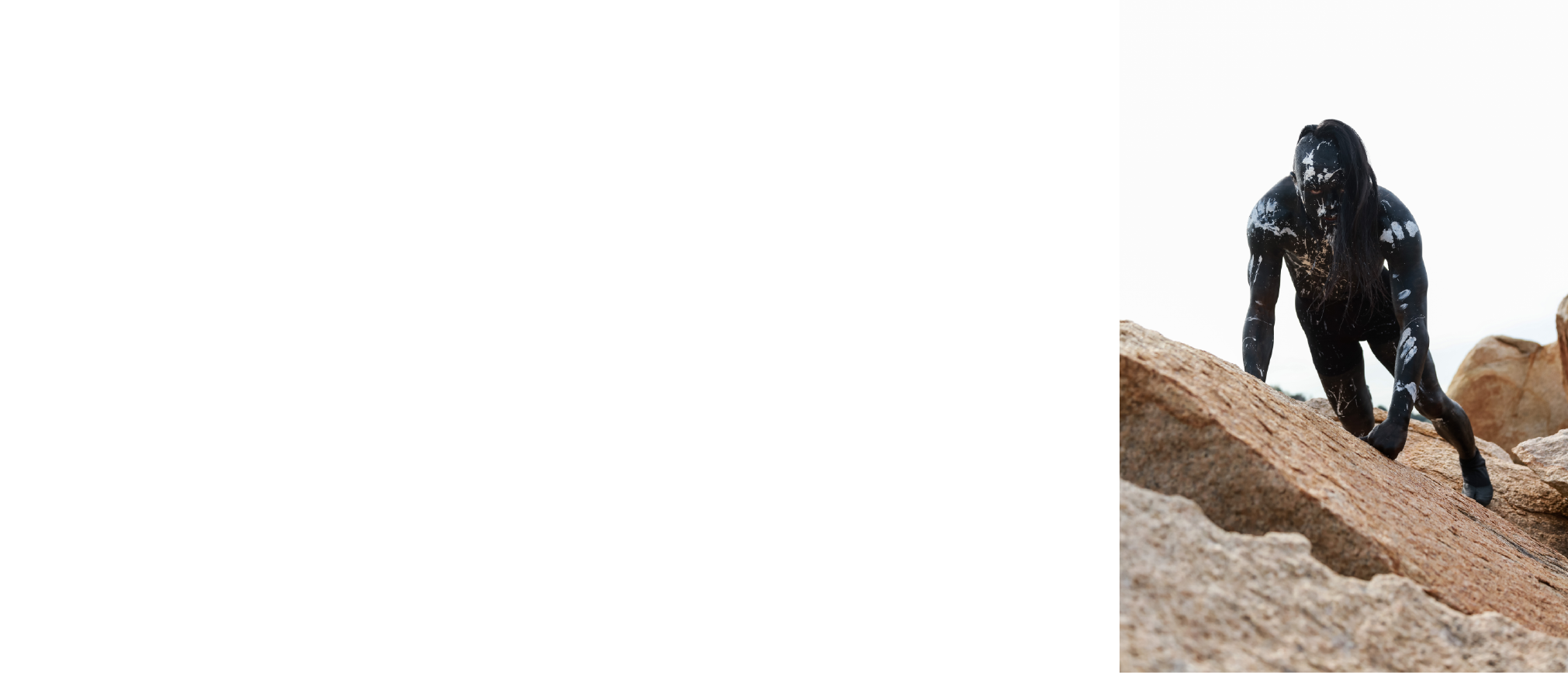 Addmission Advance adult : ¥3,500 Student : ¥2,000 (Elementary School students or above) Door adult : ¥4,500 Door Student : ¥2,500 (Elementary School students or above)
*discount ¥200 from adult ticket by show TRIENNALE PASSPORT when collecting ticket.
*After perfomance, extra ships and buses are operated for Okayama station.Tickets price include the fare.